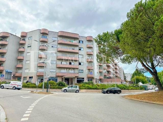 Garagem alugar em Calendário, Braga