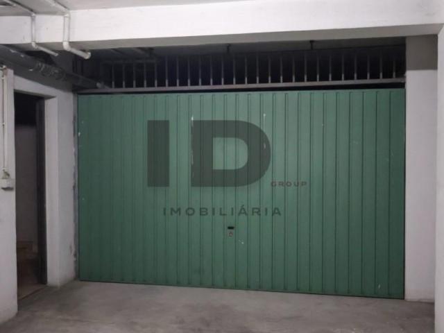 Garagem venda em Calendário, Braga