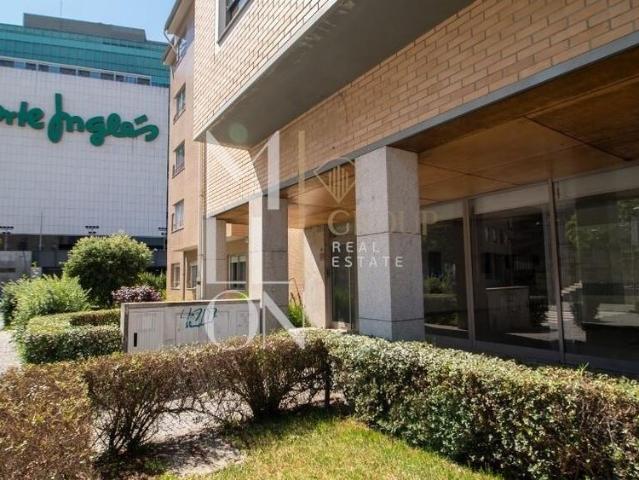 Apartamento alugar em Conjunto Urbano da Ribeira, Porto