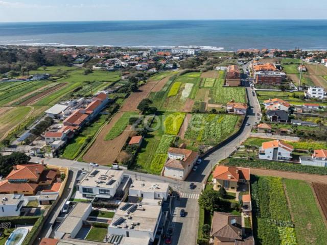 Terreno venda em Laborim, Vila Nova De Gaia
