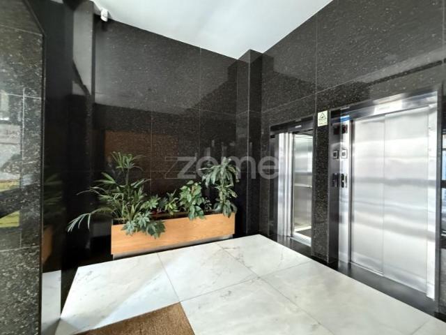 Garagem venda em Vila Nova De Gaia