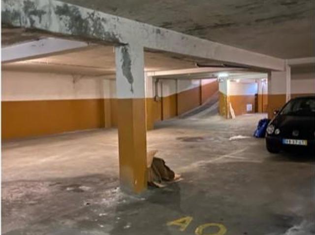 Garagem alugar em Laborim, Vila Nova De Gaia