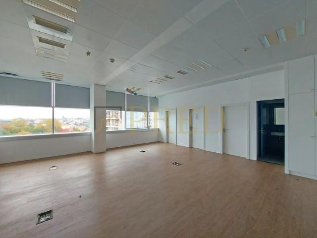 Escritório alugar em Laborim, Vila Nova De Gaia