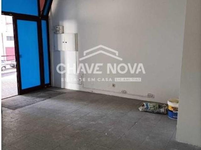 Loja alugar em Vilar do Paraíso, Vila Nova De Gaia