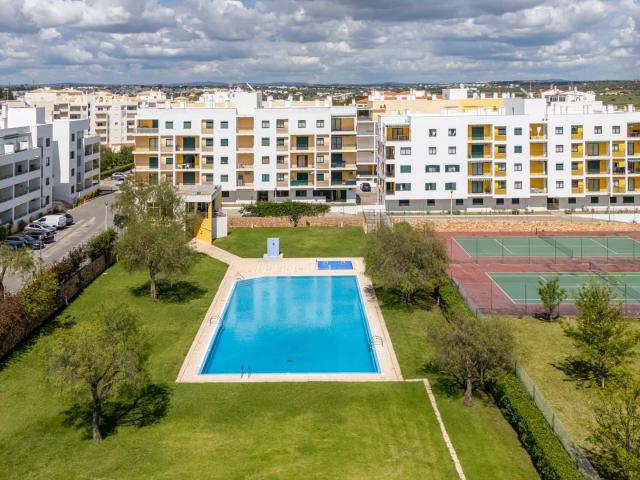 Apartamento alugar em Urbanização Solário da Praia, Armação De Pêra