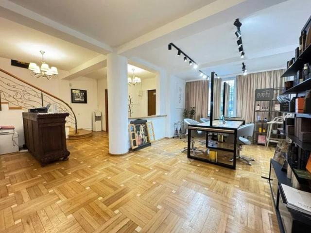 Casă închirieri în București