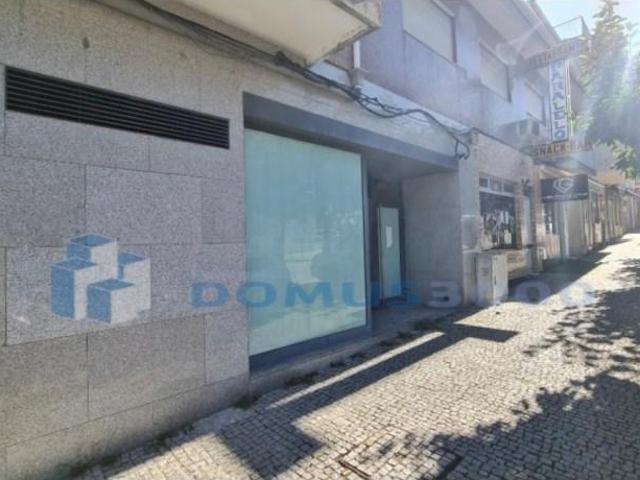 Loja venda em Afonsim, Vila Real