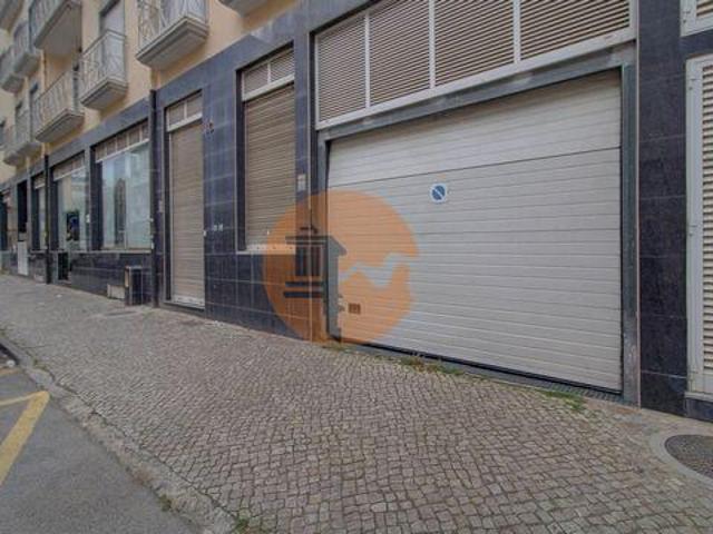 Garagem venda em Vila Real De Santo António, Faro