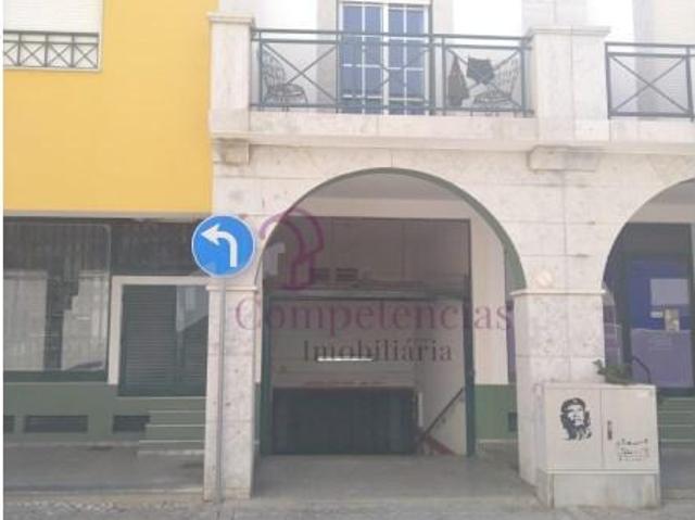 Garagem venda em Vila Real De Santo António, Faro