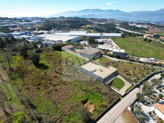 Terreno venda em Vila Real