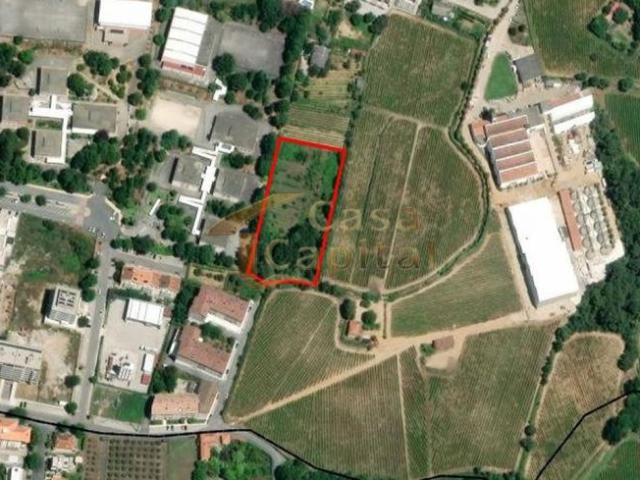 Terreno venda em Vila Real