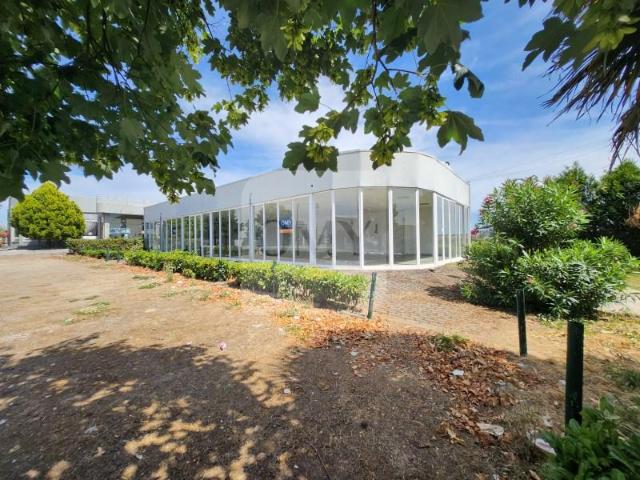 Ponto Comercial alugar em Vila Real Ponto Comercial alugar em Vila Real