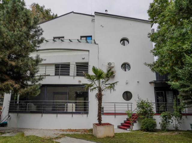 Casă închirieri în București