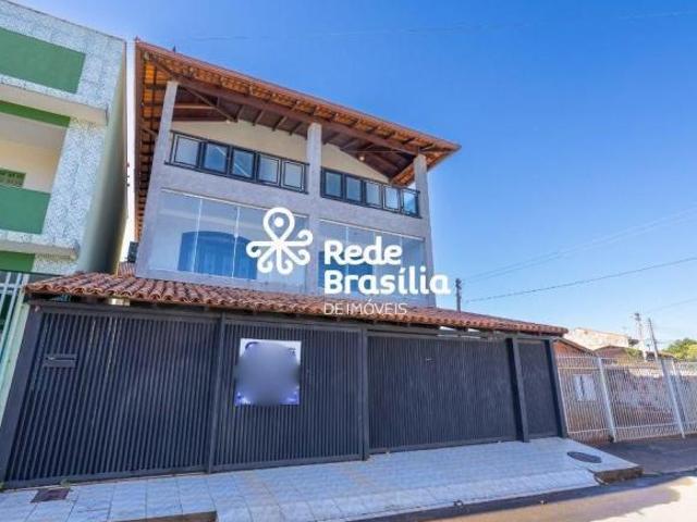 Casa venda em Região Geográfica Imediata do Distrito Federal, Região Integrada de Desenvolvimento do Distrito Federal e Entorno