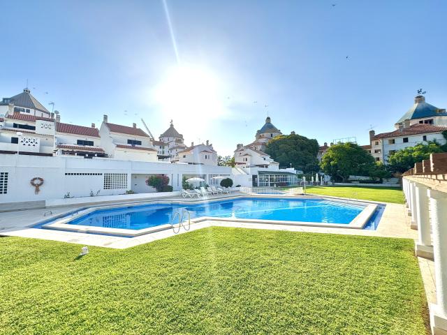 Apartamento alugar em Quarteira, Loulé