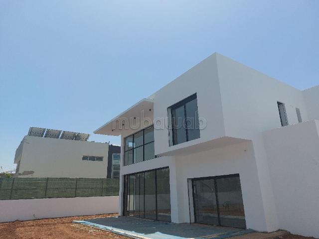 Villa vente à Bouskoura, Gharb-Chrarda-Beni Hssen