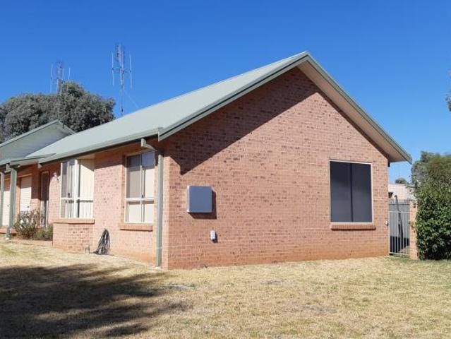 Villa for sale in Wellington, New South Wales
