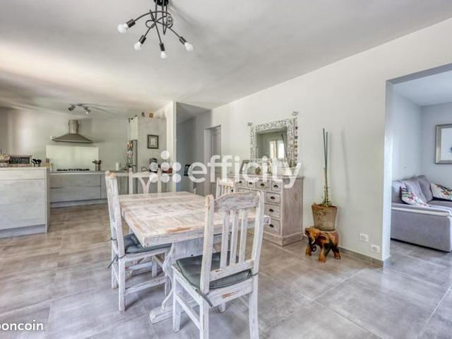 Maison vente à Arrondissement de Toulon, Le Revest-les-eaux