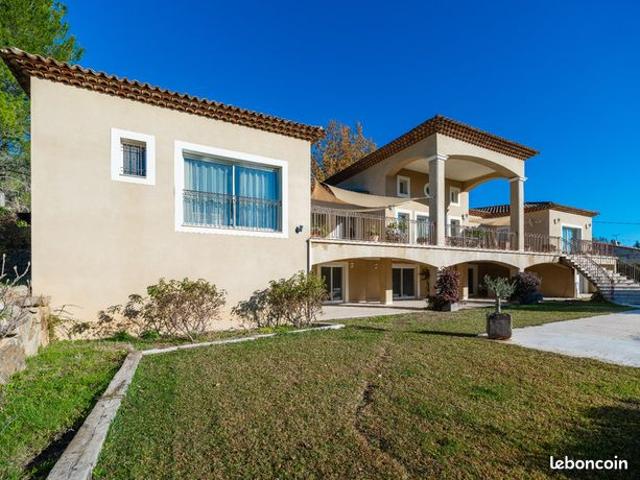 Maison vente à Besançon, Bourgogne-Franche-Comté