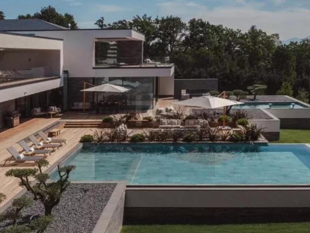 Haus kaufen in Mies, Waadt