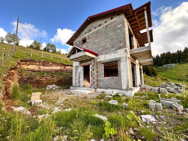 Akçaabat, Trabzon içerisinde satılık Villa