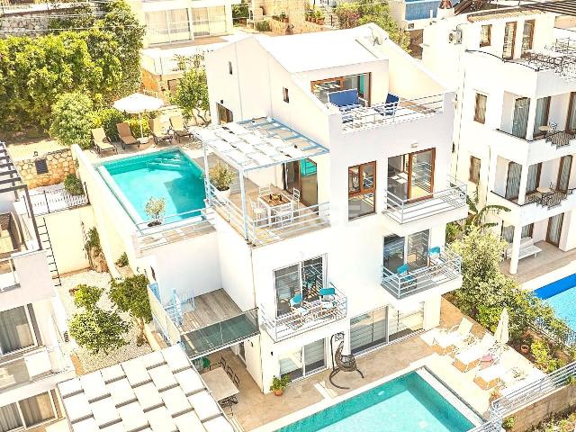 Kaş içerisinde satılık Villa
