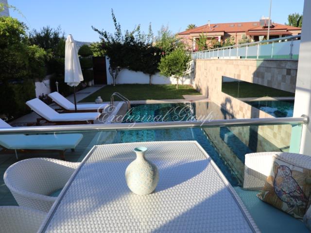 Kemer, Antalya içerisinde kiralık Villa