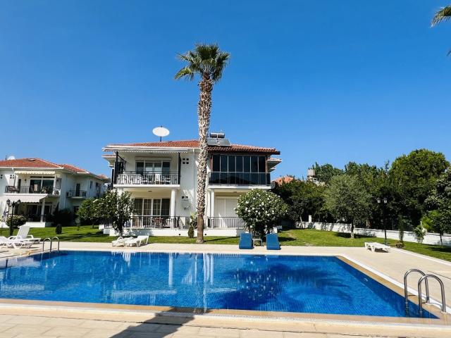 Kemer, Antalya içerisinde satılık Villa