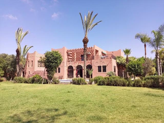 Villa vente à Bouskoura, Gharb-Chrarda-Beni Hssen