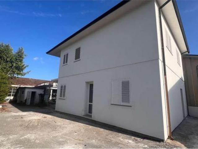 Villa Indipendente in vendita a Capannori, Toscana