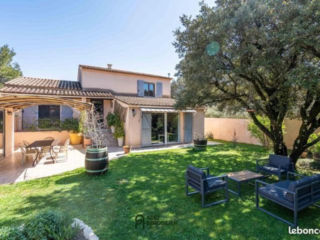 Maison vente à Nîmes, Connaux