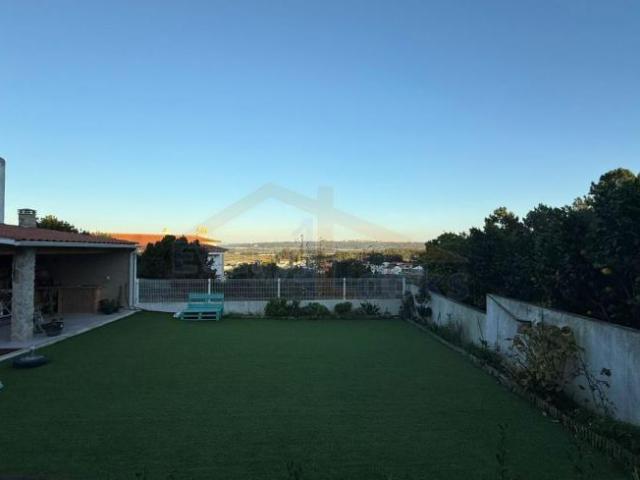 Casa venda em Olho Marinho, Óbidos