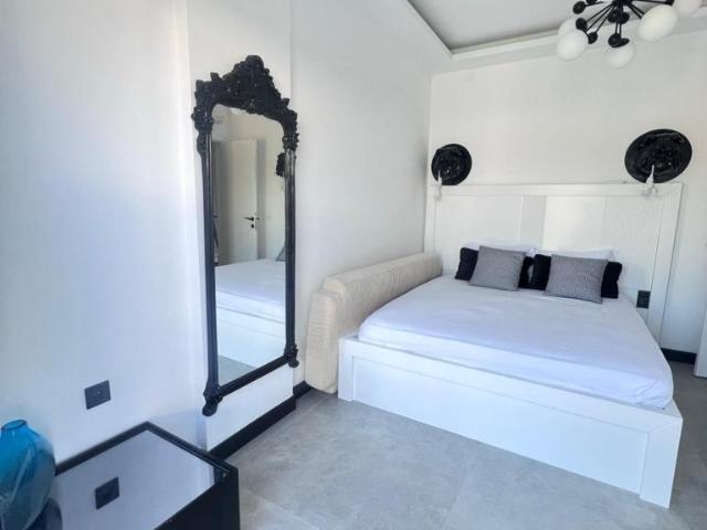 Konak, İzmir içerisinde satılık Villa