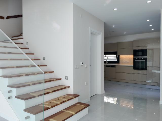 Konak, İzmir içerisinde satılık Villa