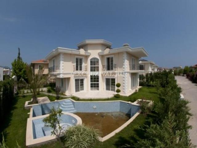 Kemer, Antalya içerisinde satılık Villa