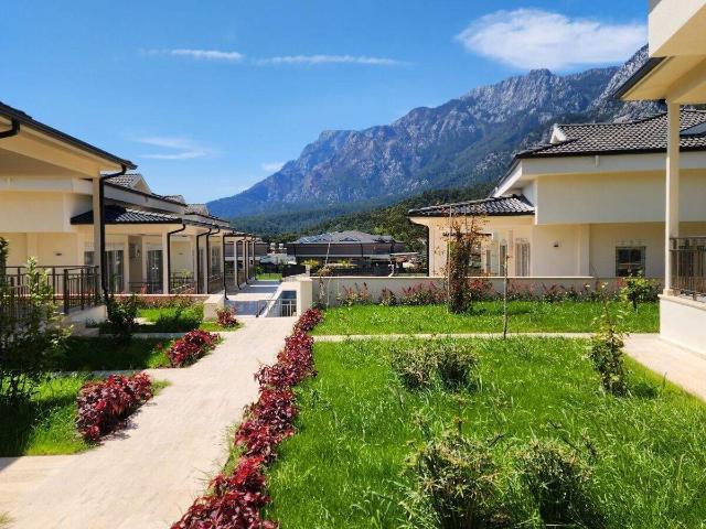 Kemer, Antalya içerisinde satılık Villa