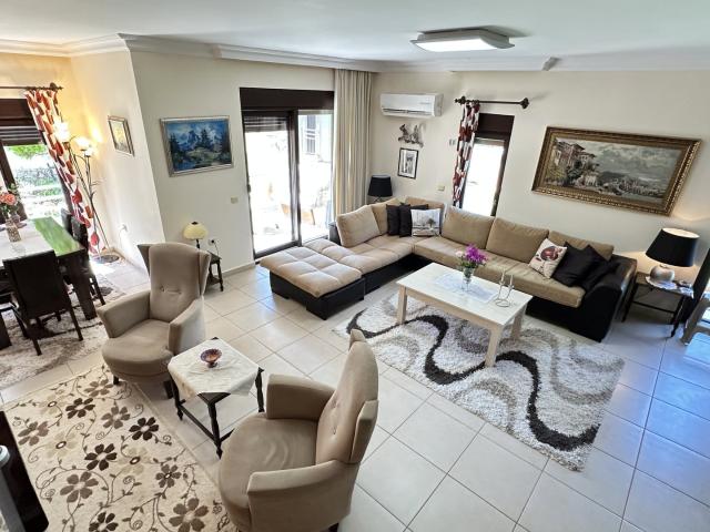 Kemer içerisinde satılık Villa