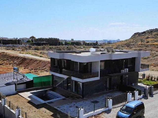 Muratpaşa, Antalya içerisinde satılık Villa