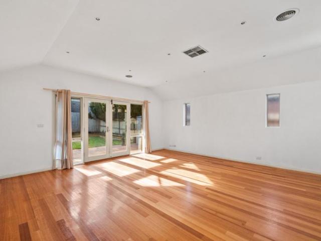 Villa for sale in Camerons Creek, Victoria