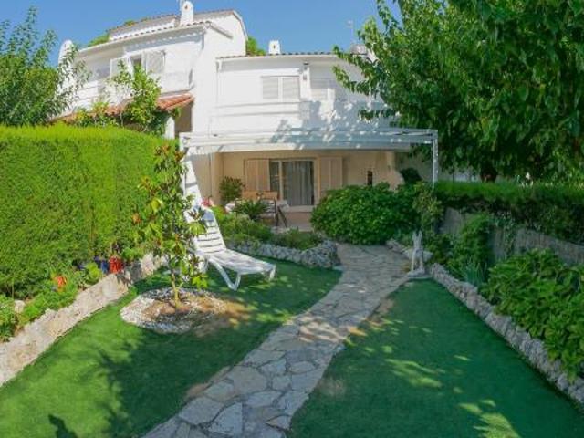 Chalet en alquiler en Girona