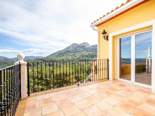 Chalet en venta en Benimaurell, la Marina Alta