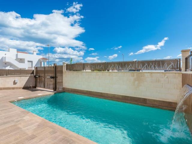 Chalet en alquiler en Los Montesinos, Alicante