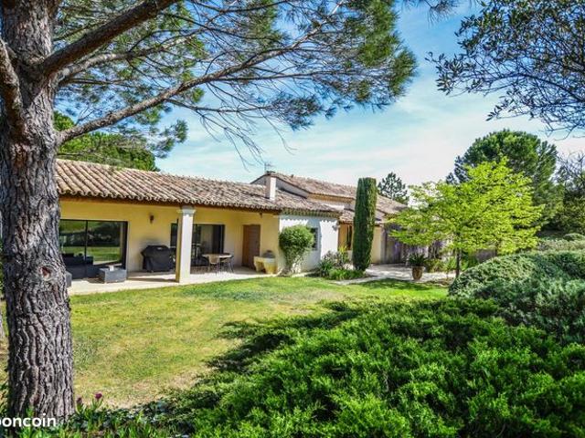 Maison vente à Nîmes, Saze