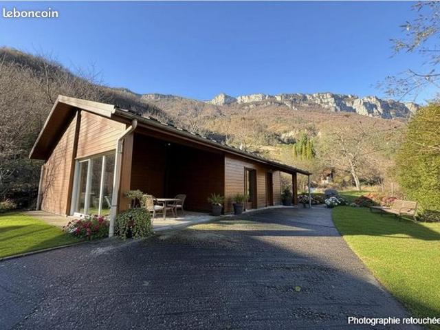 Maison vente à Die, Echevis