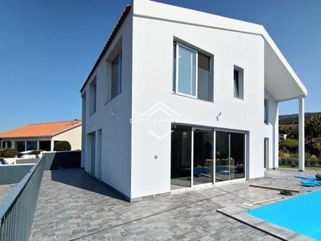 Moradia venda em Calheta