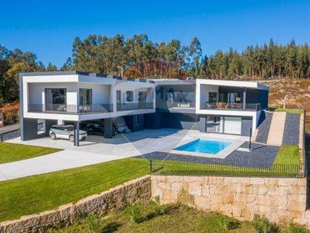 Casa venda em Cerdeirinhas, Celorico De Basto
