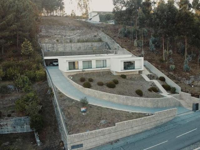 Casa venda em Póvoa De Lanhoso, Braga