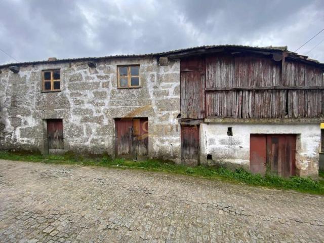 Casa venda em Pena de Amigo, Vila Real