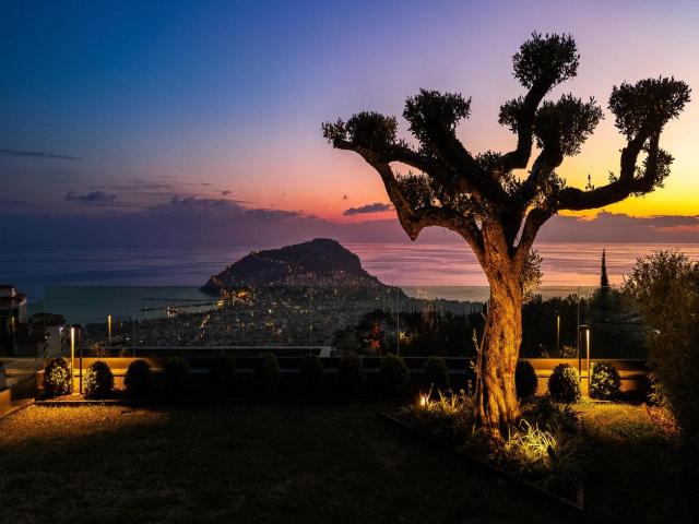 Muratpaşa, Antalya içerisinde satılık Villa