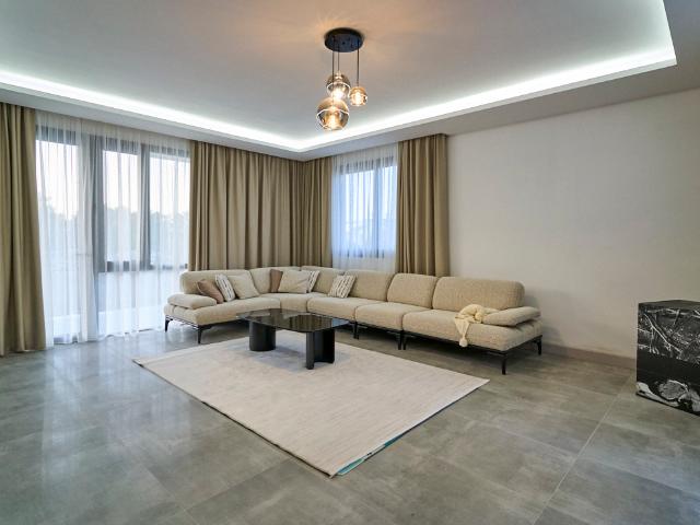 Akçaabat, Trabzon içerisinde satılık Villa